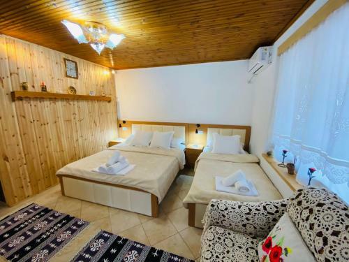 Hostal "mani Guest House"