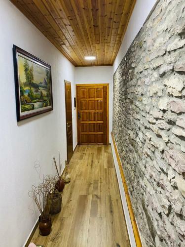 Hostal "mani Guest House"
