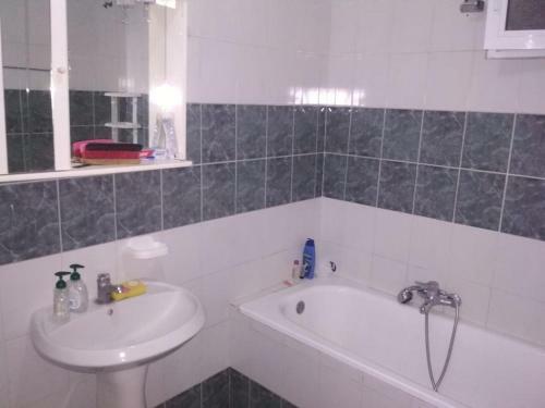 Hostal Guesthouse Celos