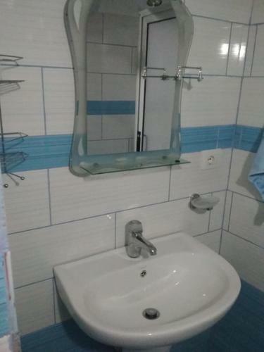 Hostal Guesthouse Celos