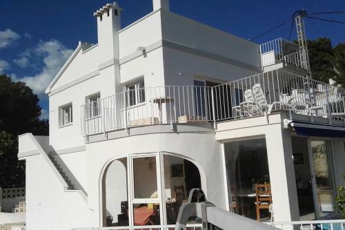Modern Apartment Private Pool And Views Spain