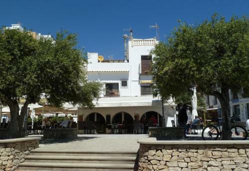 2 Bed Apartment In Central Moraira