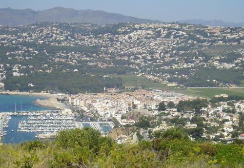 2 Bed Apartment In Central Moraira