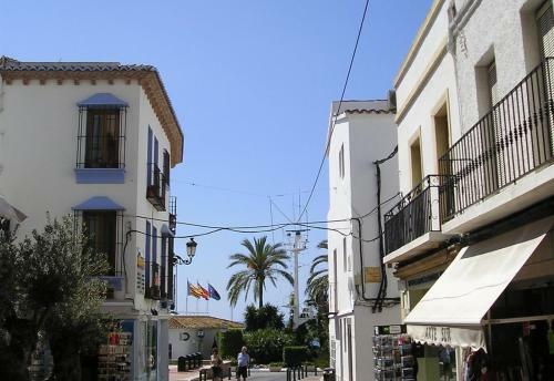 2 Bed Apartment In Central Moraira