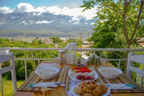 Hostal Tearra Guesthouse