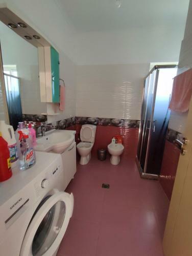 Apartamento Cheerful 2 Bedroom Villa With Free Parking.