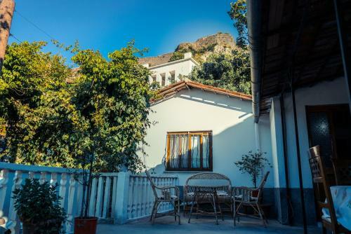 Hostal The Fir Gate