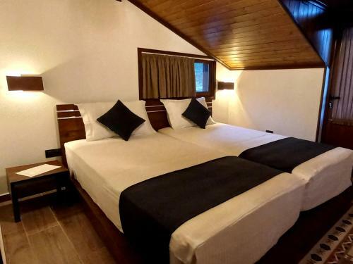 Hostal Kale Guesthouse