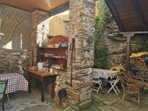 Apartamento Habitaci�n Barbacoa. Cuadruple Con Patio.
