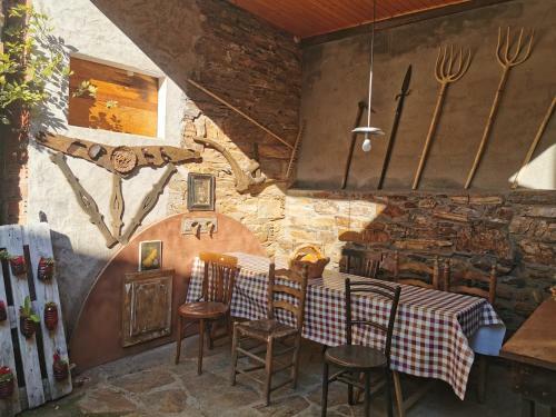 Apartamento Habitaci�n Barbacoa. Cuadruple Con Patio.