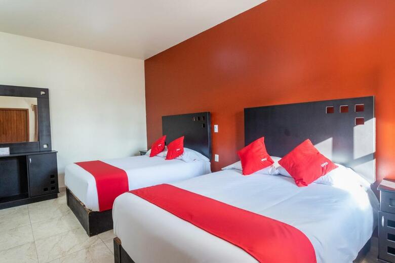 Oyo Hotel Emperadores Inn
