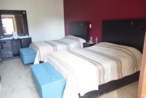 Hotel Emperadores Inn