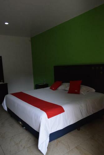 Hotel Emperadores Inn