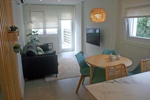 Apartamentos Angelito Playa Am�rica