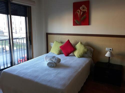 Apartamento Piso de 3 Dormitorios En Noalla (Sanxenxo)