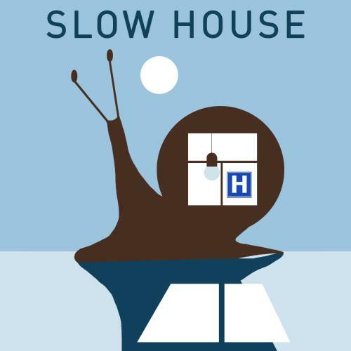 Villa Slow House Y La Caba�a de Miss Slower