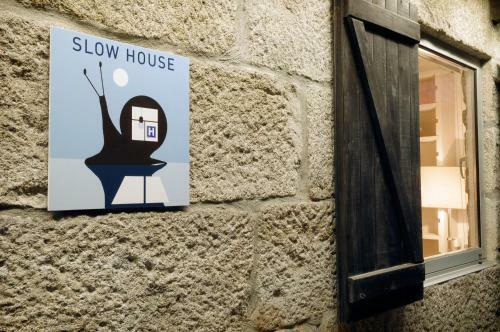 Villa Slow House Y La Caba�a de Miss Slower