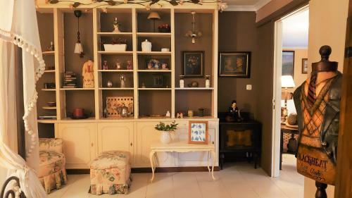 Villa Slow House Y La Caba�a de Miss Slower