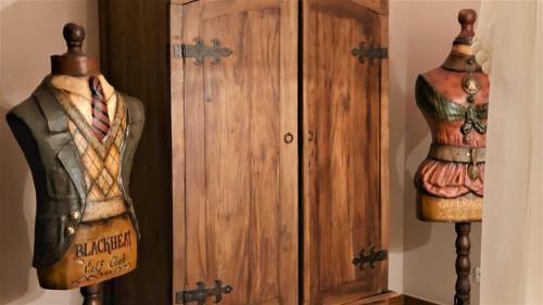 Villa Slow House Y La Caba�a de Miss Slower