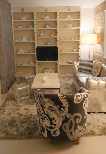 Villa Slow House Y La Caba�a de Miss Slower