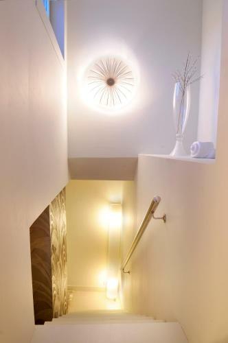 Villa Slow House Y La Caba�a de Miss Slower