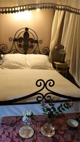 Villa Slow House Y La Caba�a de Miss Slower