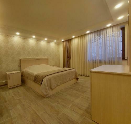 Hostal Dilijan Dili Angeles Guest House