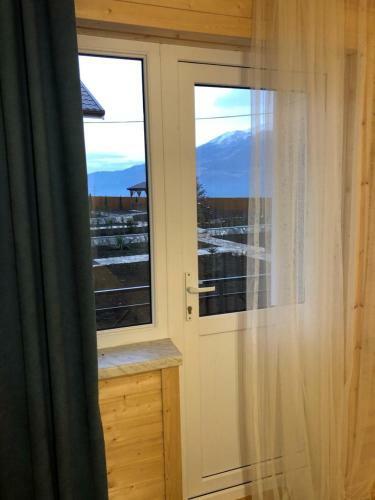 Hotel Cottage Chalet And Tours
