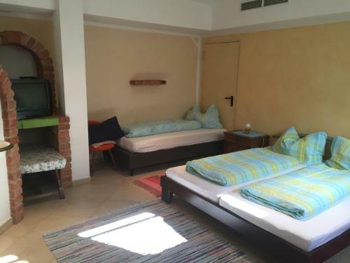 Hostal Pension Wieser "baschtlmai"