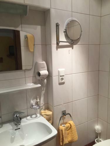 Hostal Pension Wieser "baschtlmai"
