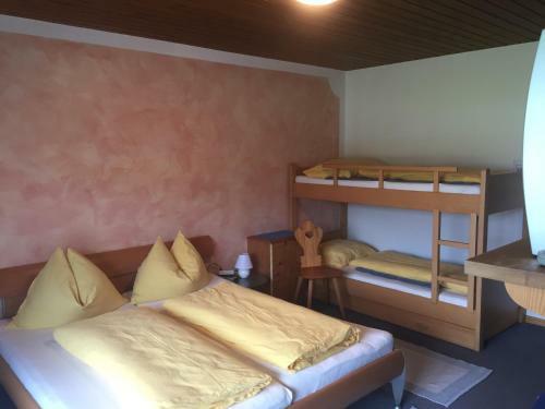 Hostal Pension Wieser "baschtlmai"