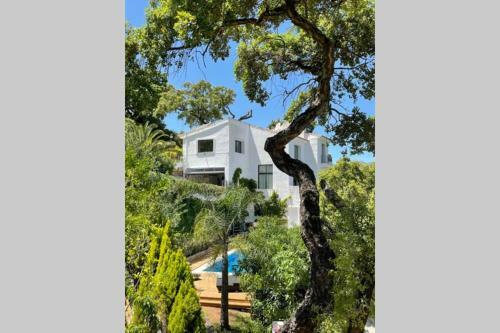 Villa Hideaway Hilltop View