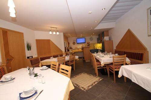 Hostal G�stehaus Alpina