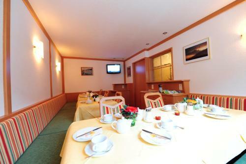 Bed & Breakfast Haus Enzian