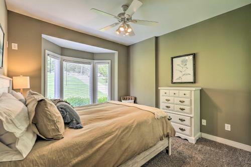 Waterfront Riverside Home With Grill And On-site Dock!