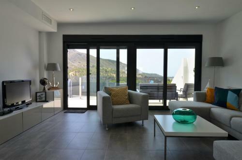 Mountain Villa With Pool