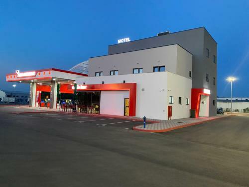 Belamionix Motel