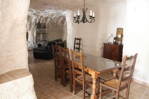 Cuevas Al Andalus - Alegria