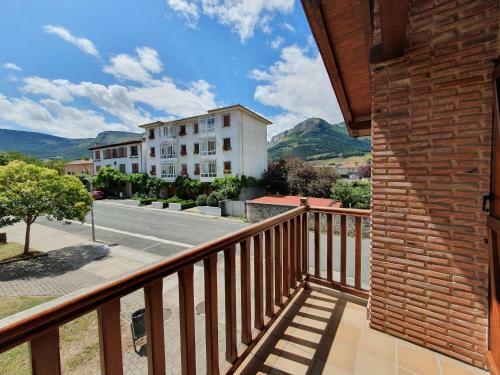 Casa Familiar Con Jard�n ?arana Etxea? Ebi01207