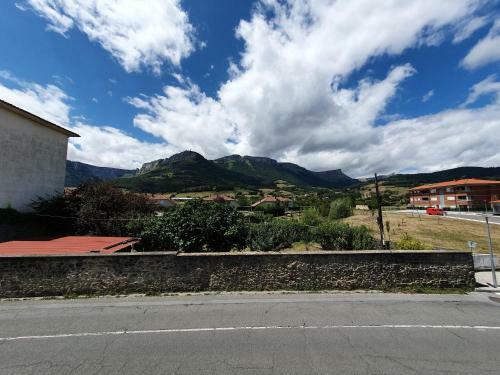 Casa Familiar Con Jard�n ?arana Etxea? Ebi01207