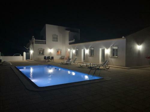 B&B Casa Blanca Oria