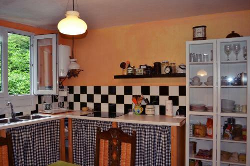 Bed & Breakfast Casa Rural Etxaluze