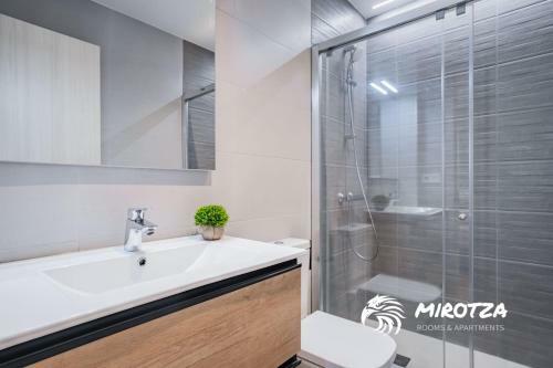 Mirotza Rooms And Apartments