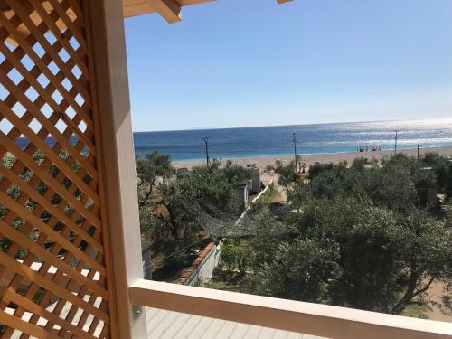 Hotel Nashos Deluxe Bungalows