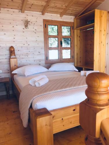 Hotel Nashos Deluxe Bungalows