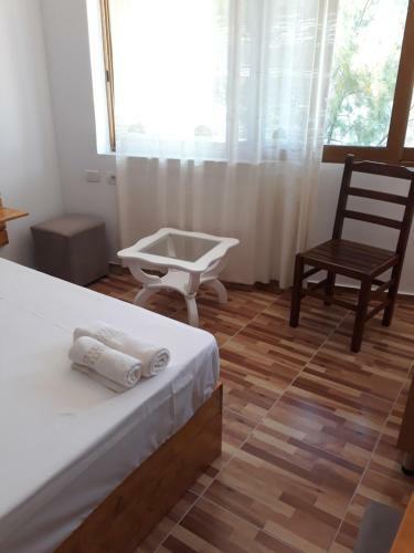 Hostal Beleris Rooms