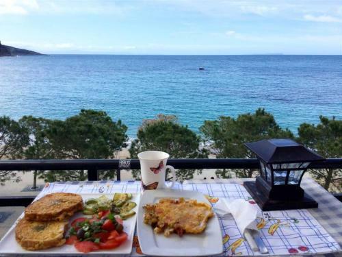Himara Relax Hostel