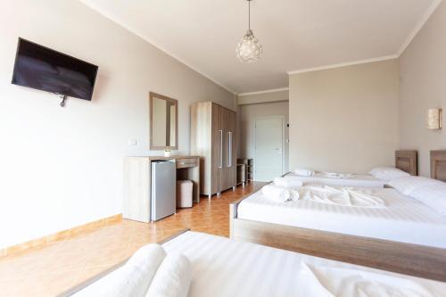 Hotel Toni Retzo Rooms