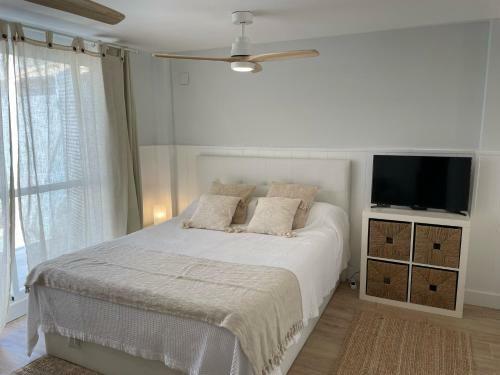Chalet A Estrenar - Playa Oliva Nova. Piscina & Padel