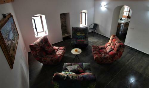 Villa Belvedere, Upper Qeparo